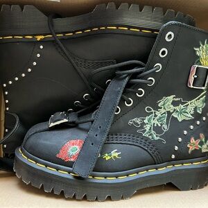 Black Embroidered Women's Boots